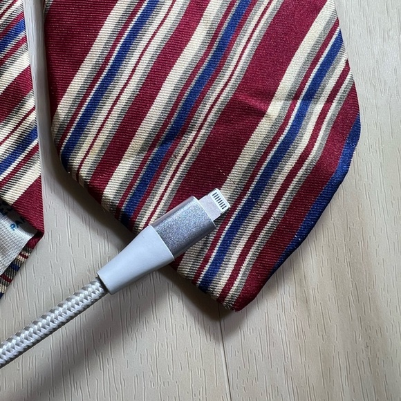 YSL Yves Saint Laurent Mens Red, Navy & Gold Stripes Neck Tie Vintage YSL - Picture 5 of 5